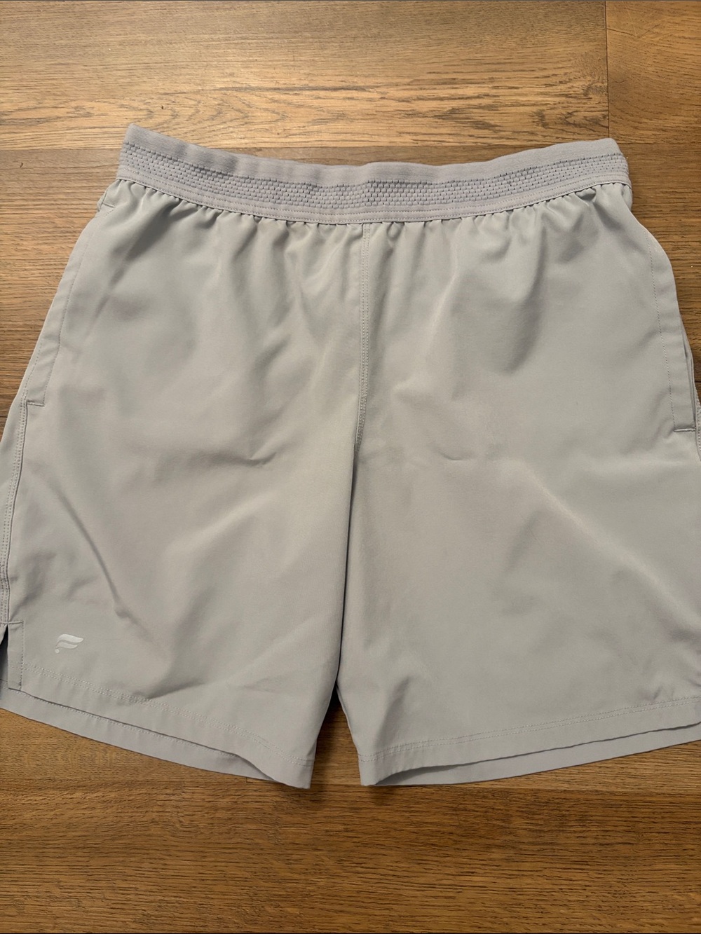 Fabletics Men's Original Fundamental Short in Light Gray 7”
